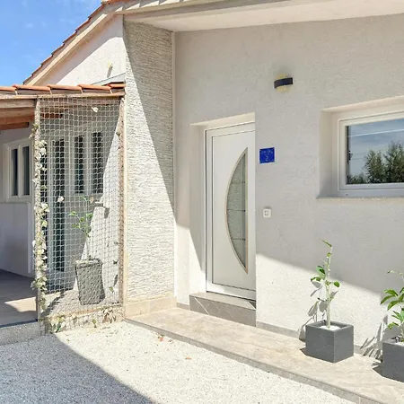 Gorgeous Home In Porec With House A Panoramic View Prázdninový dům